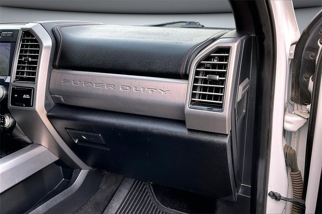 Used 2018 Ford F250 Platinum w/ Platinum Ultimate Package image 25