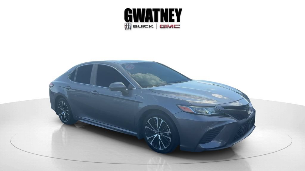 Used 2019 Toyota Camry SE FWD video 1