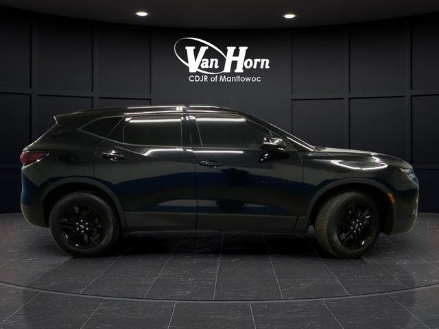 Used 2022 Chevrolet Blazer LT image 2