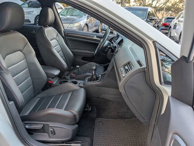 Used 2020 Volkswagen GTI SE image 18