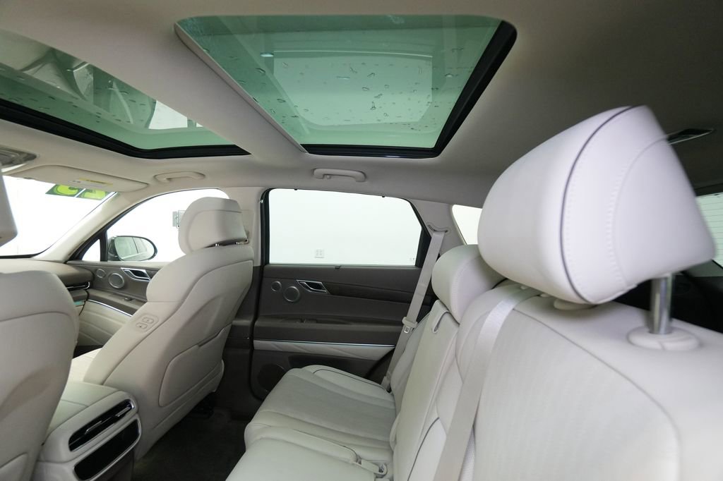 Used 2022 Genesis GV80 2.5T w/ Advanced Package 02 image 27