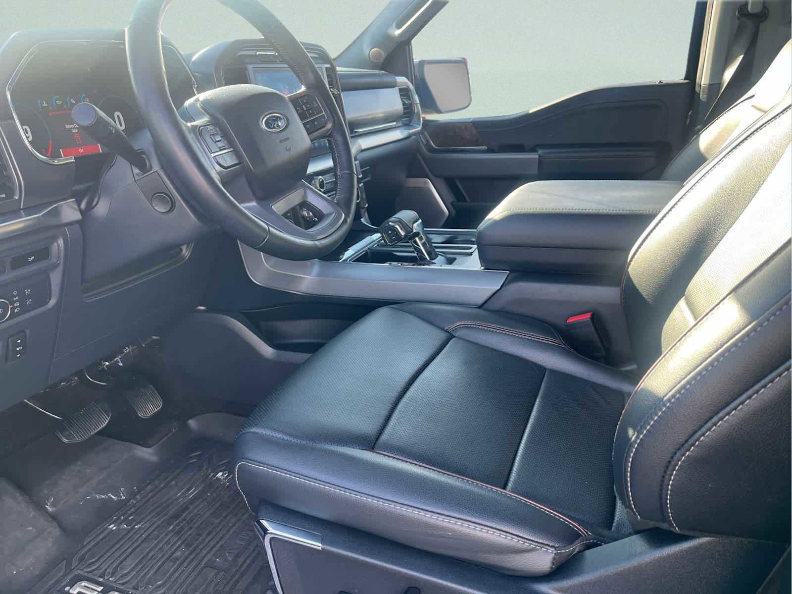 Used 2022 Ford F150 Lariat w/ Equipment Group 502A High image 31