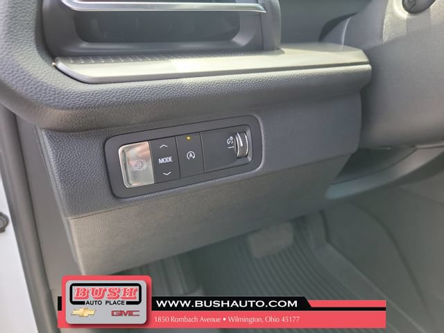 New 2026 Chevrolet Traverse LT w/ Driver Confidence Package FWD image 22