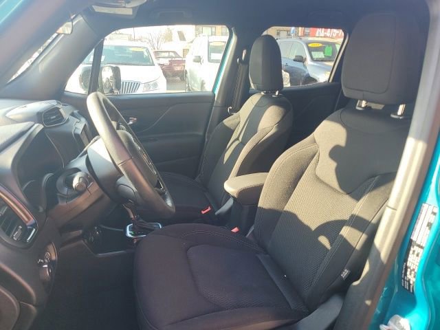 Used 2022 Jeep Renegade Altitude image 16