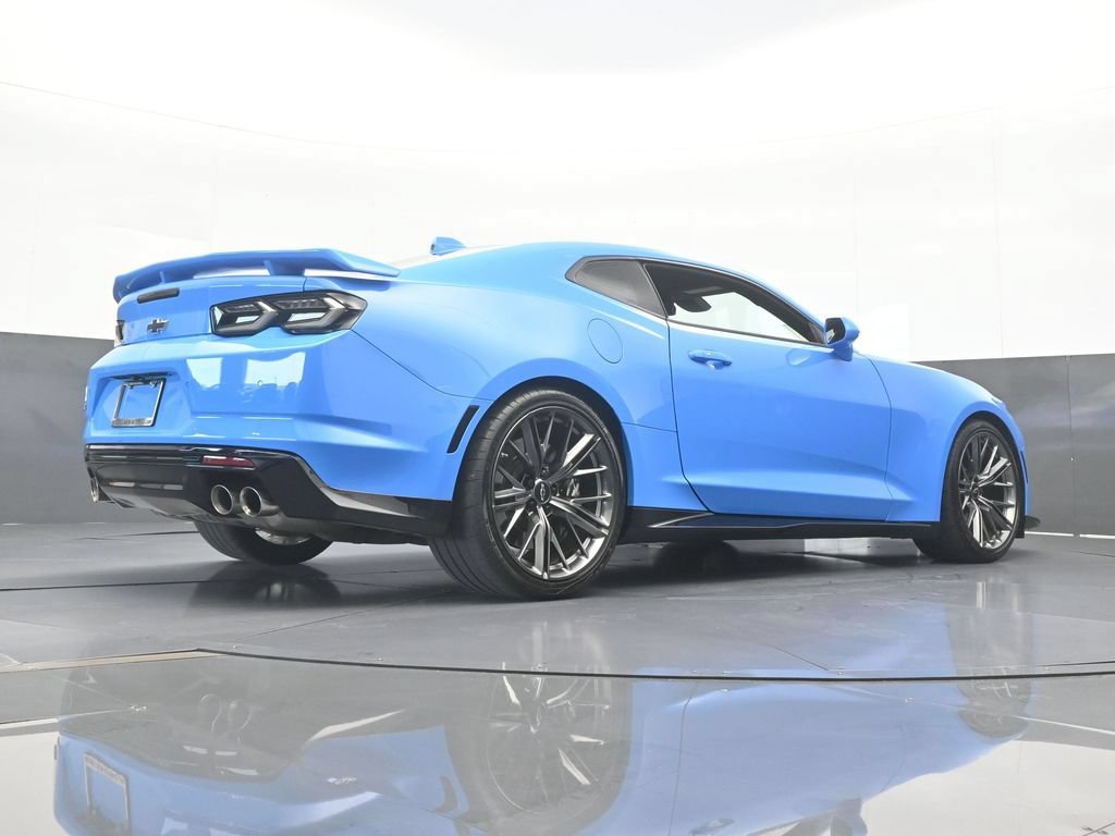 Used 2023 Chevrolet Camaro ZL1 RWD image 55