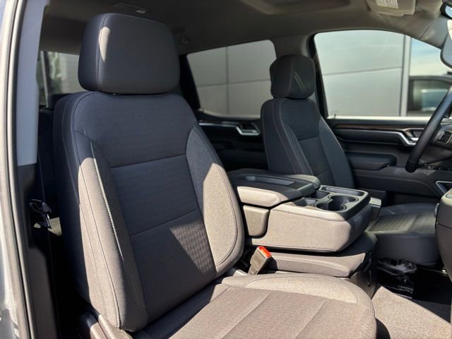 Used 2024 Chevrolet Silverado 1500 LT AWD/4WD image 47