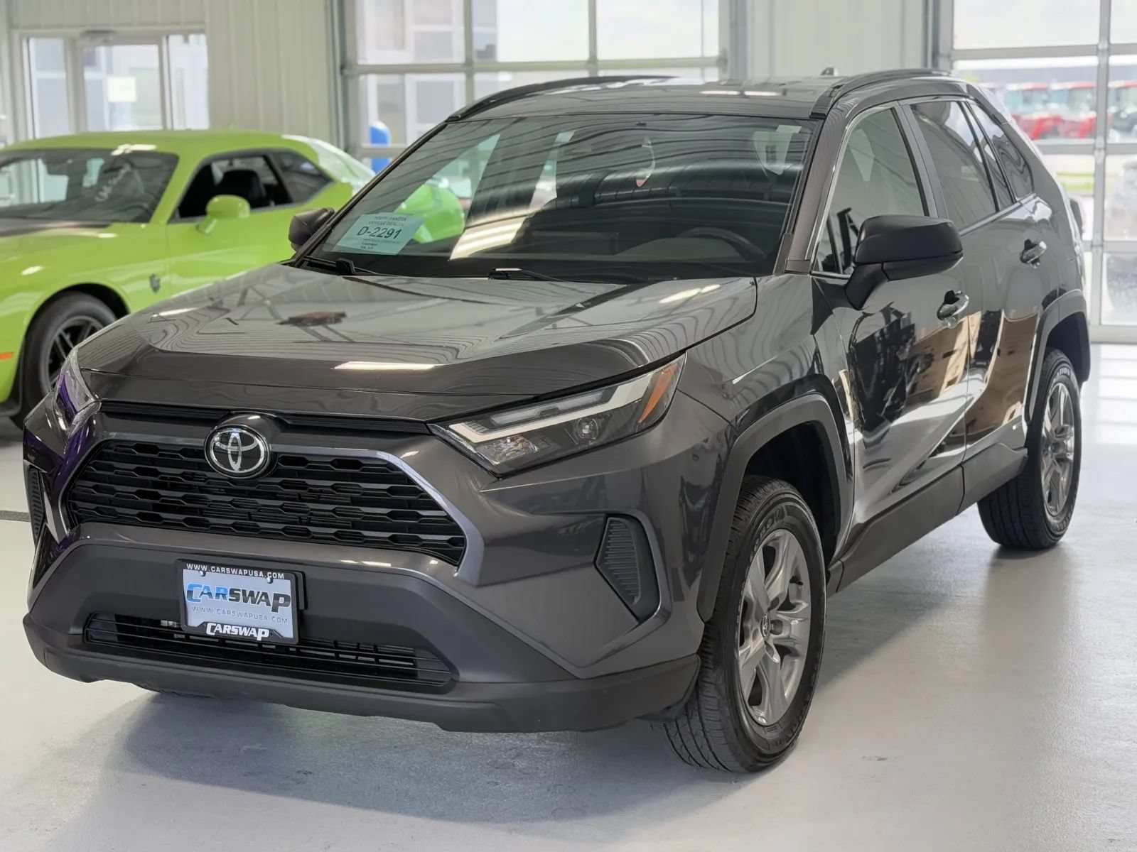 Used 2025 Toyota RAV4 LE AWD/4WD image 6
