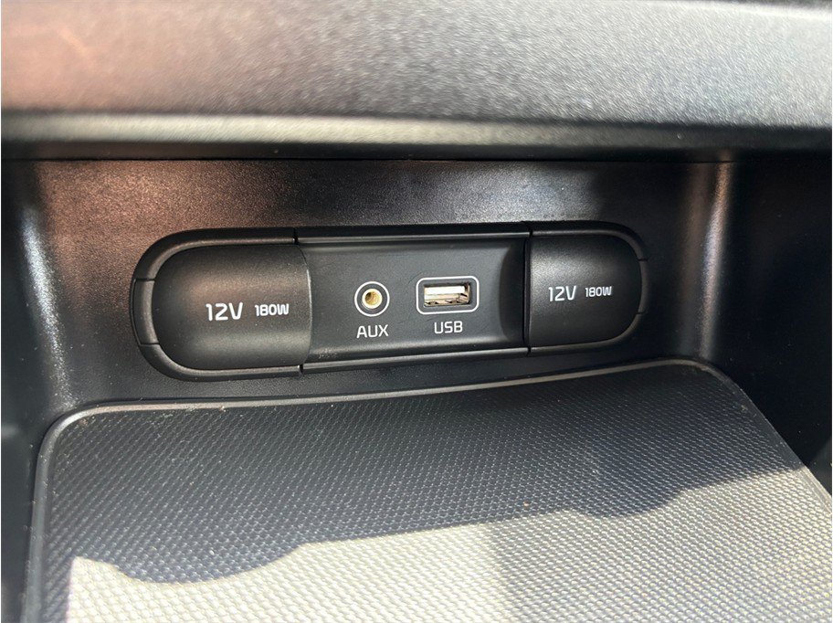 Used 2021 Kia Forte LXS FWD image 24
