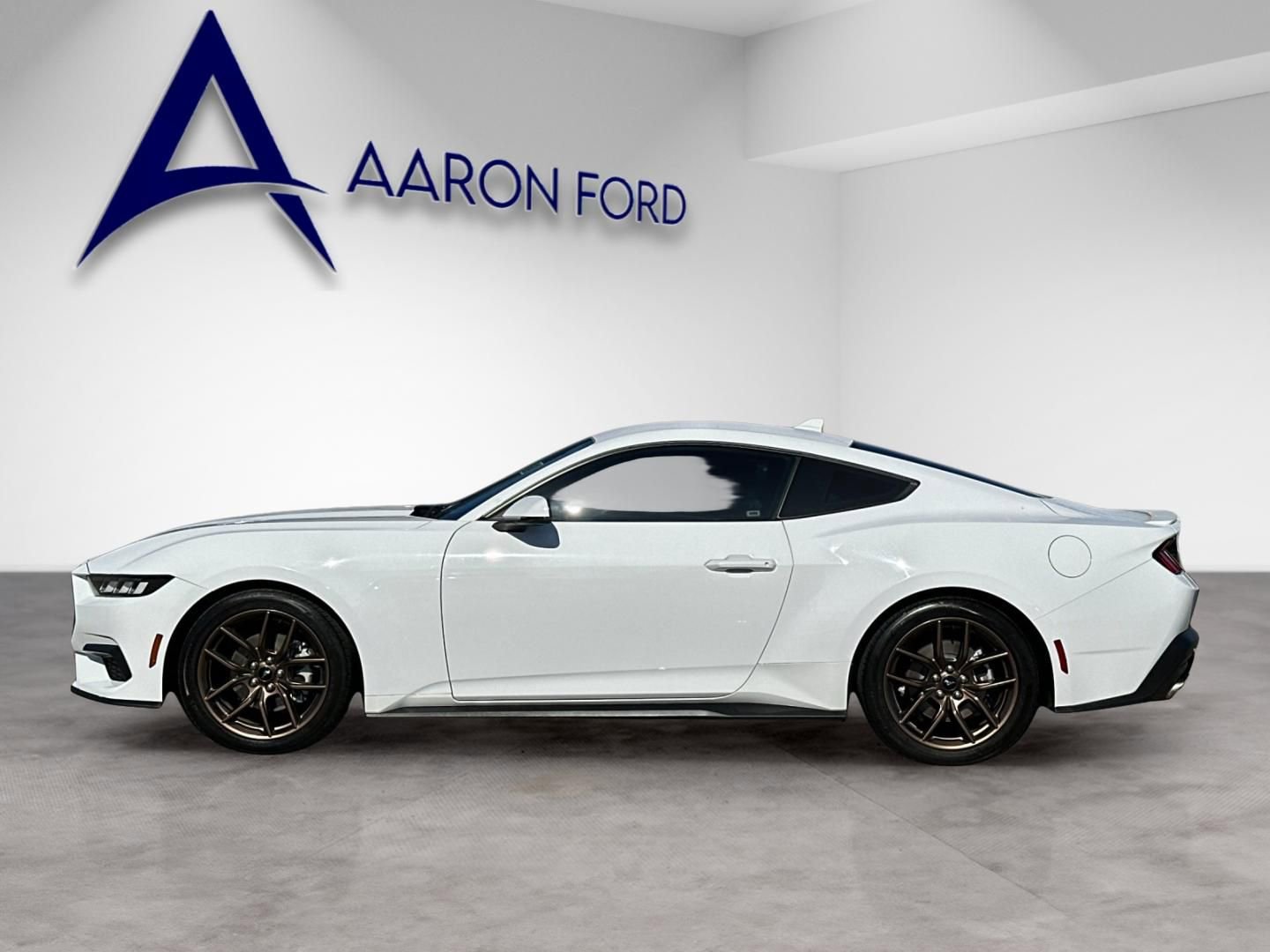Used 2024 Ford Mustang Premium image 2