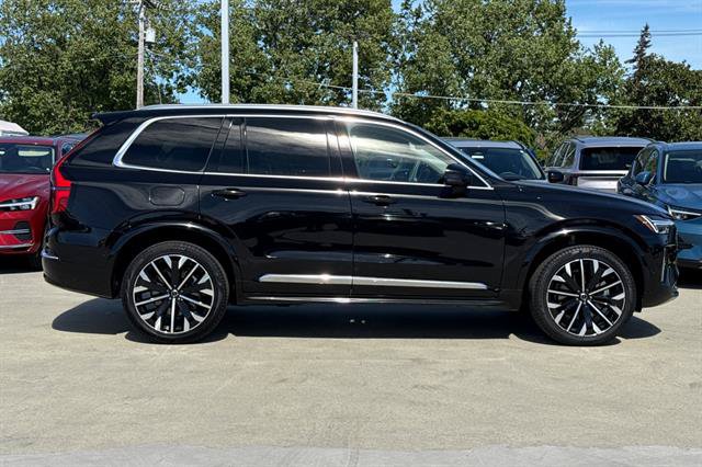 Used 2026 Volvo XC90 B5 Plus w/ Protection Package Premier AWD/4WD image 2