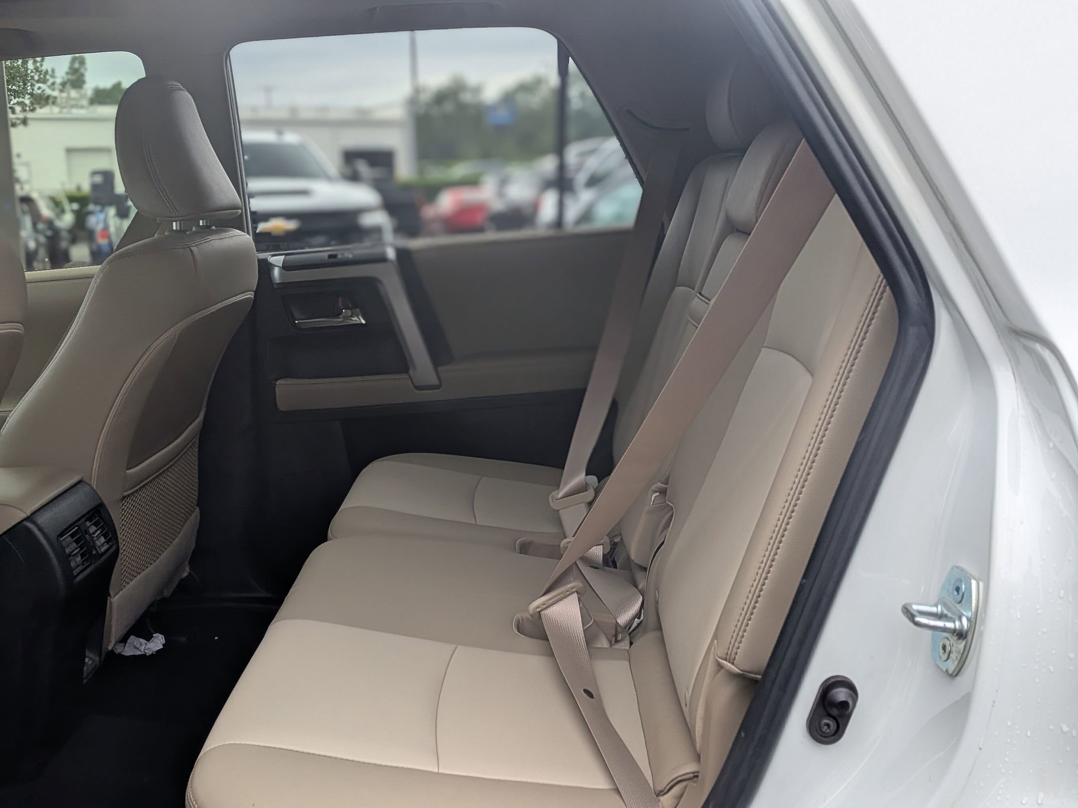 Used 2020 Toyota 4Runner SR5 Premium w/ Moonroof Package AWD/4WD image 34