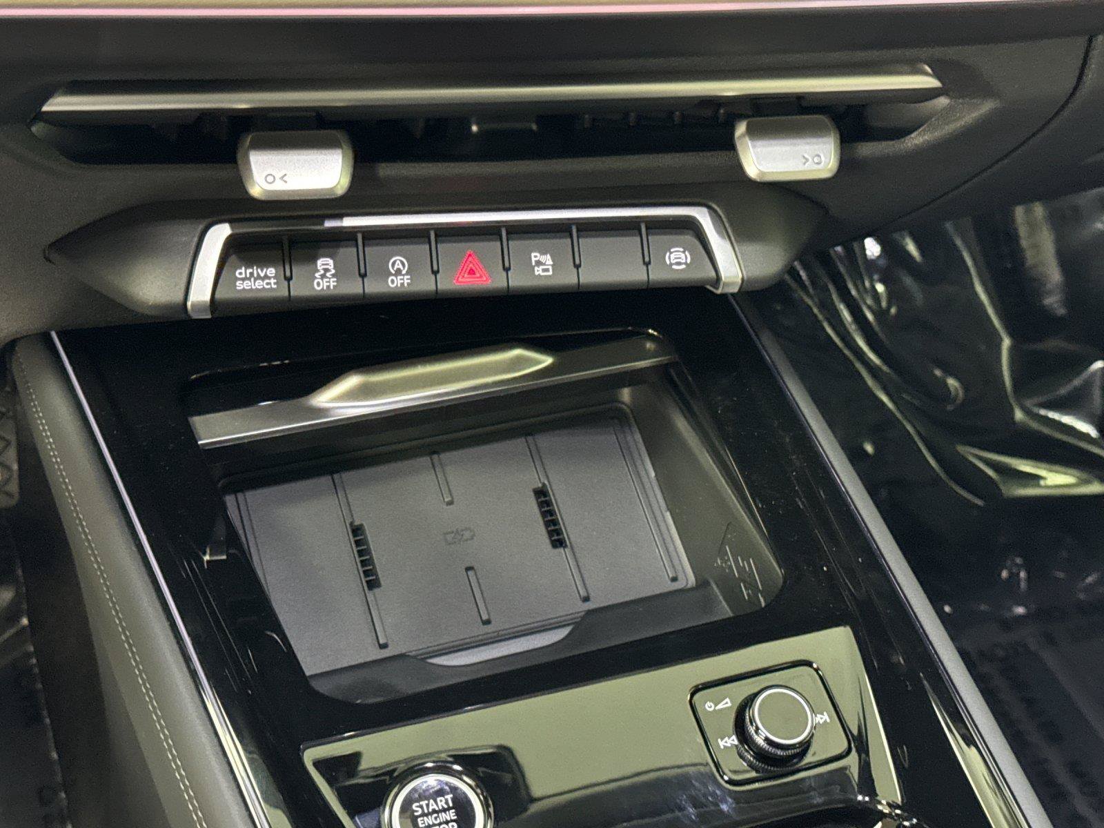 New 2026 Audi Q3 quattro 2.0T AWD/4WD image 20