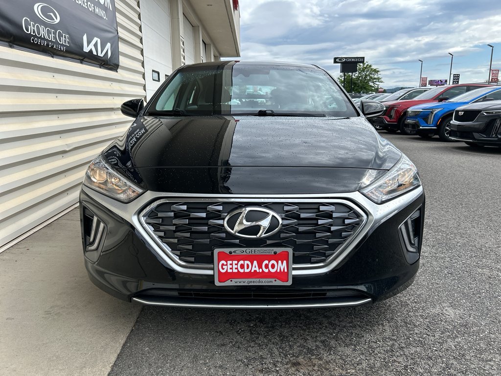 Used 2020 Hyundai Ioniq SE FWD image 2
