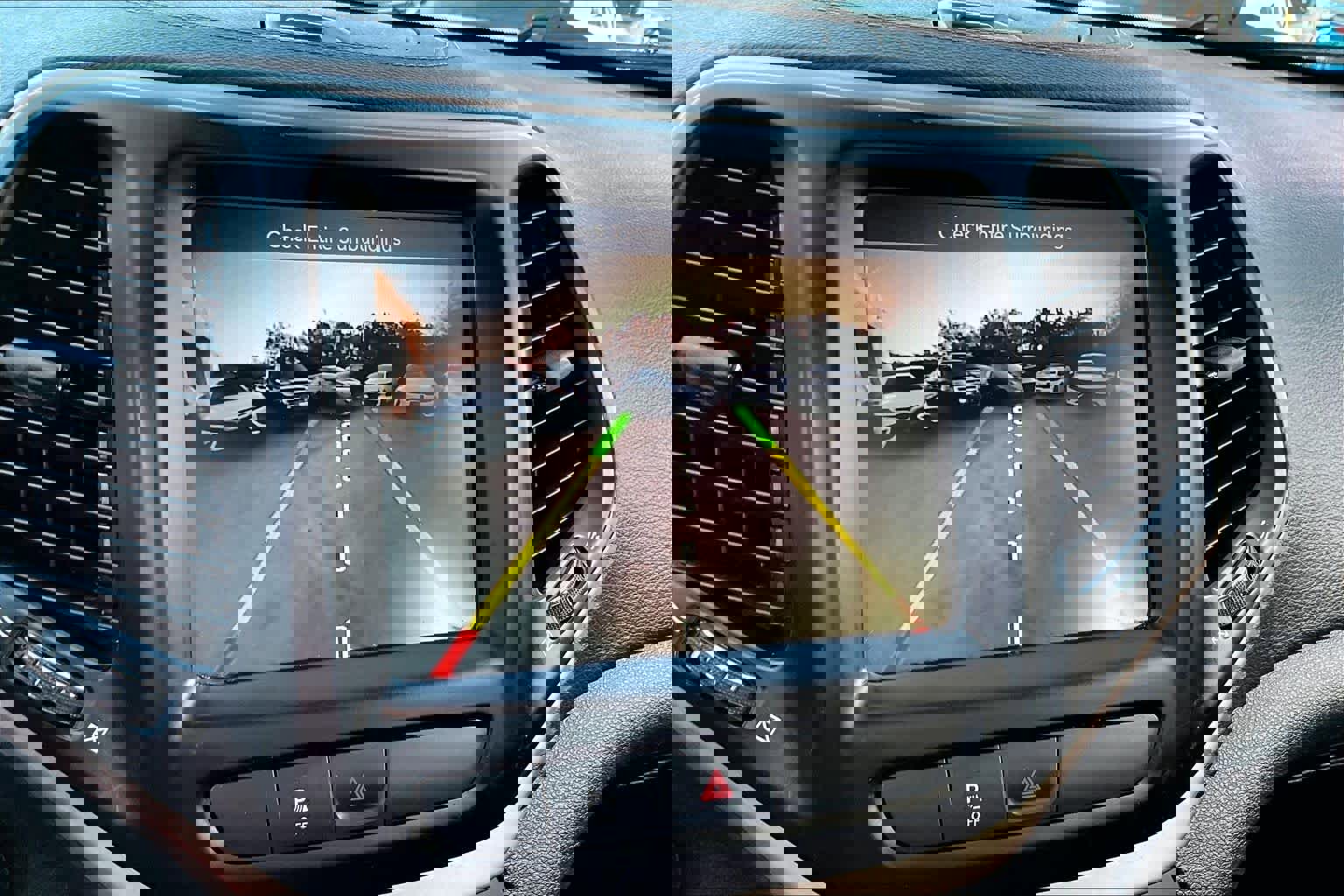 Used 2017 Jeep Cherokee Latitude w/ Safety/Convenience Group image 27