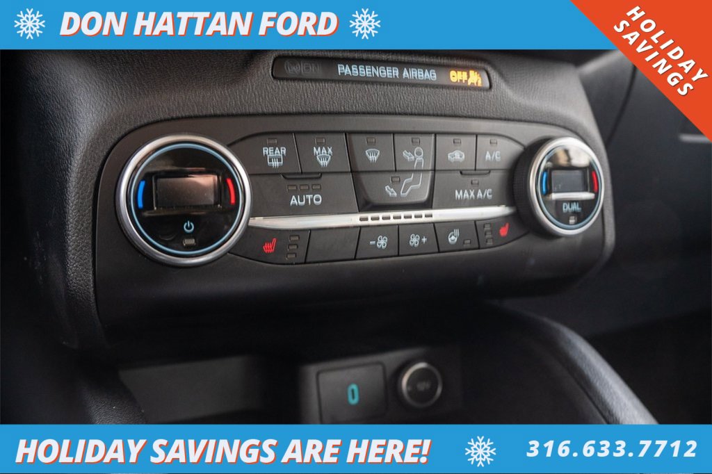 Used 2020 Ford Escape Titanium image 10