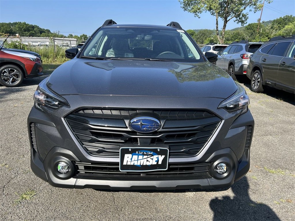 Certified 2025 Subaru Outback Onyx Edition image 3