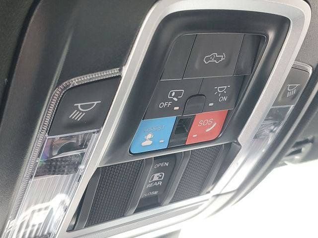 New 2026 RAM 2500 Laramie AWD/4WD image 31