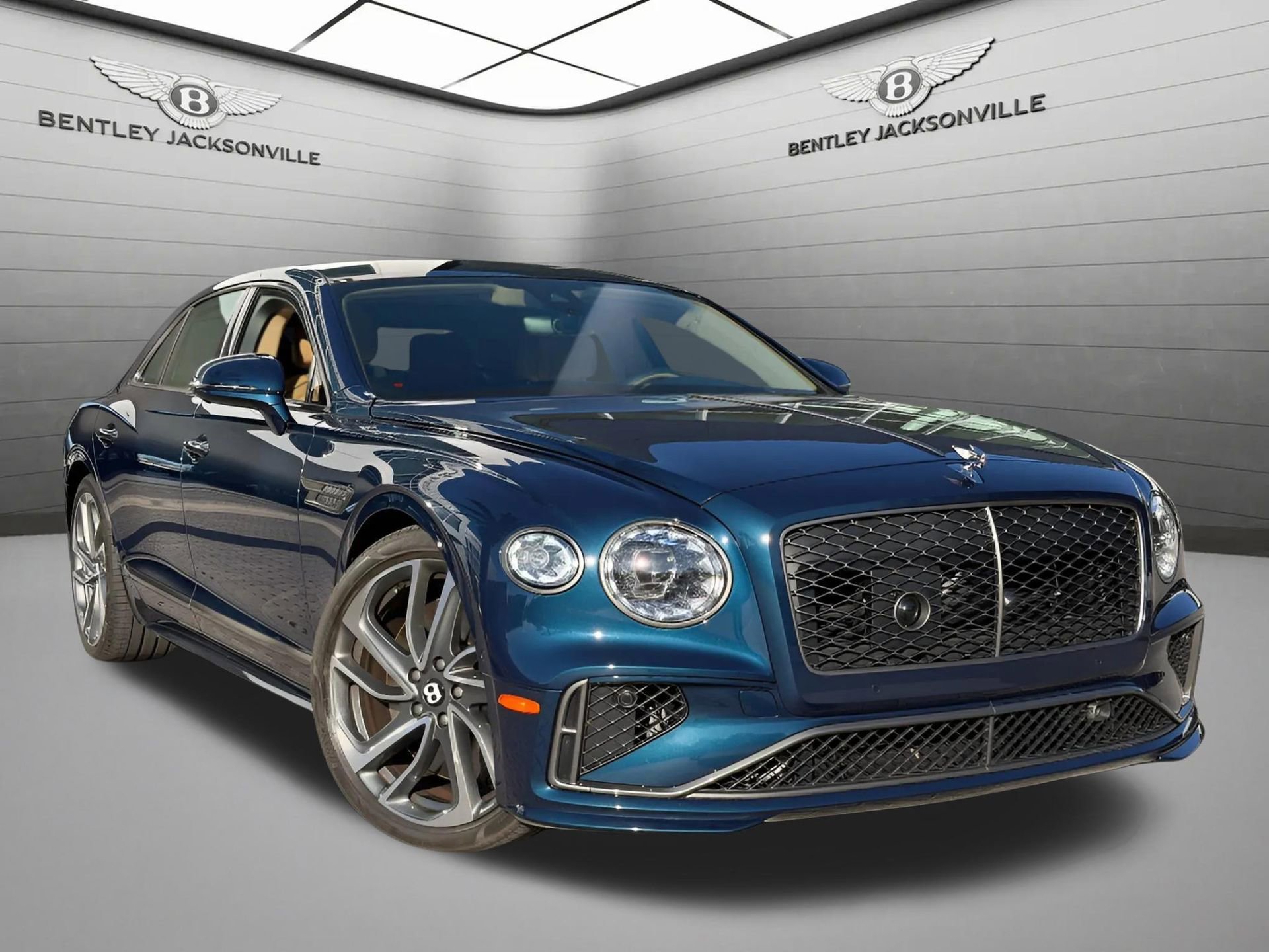 Used 2025 Bentley Flying Spur Plug-In Hybrid