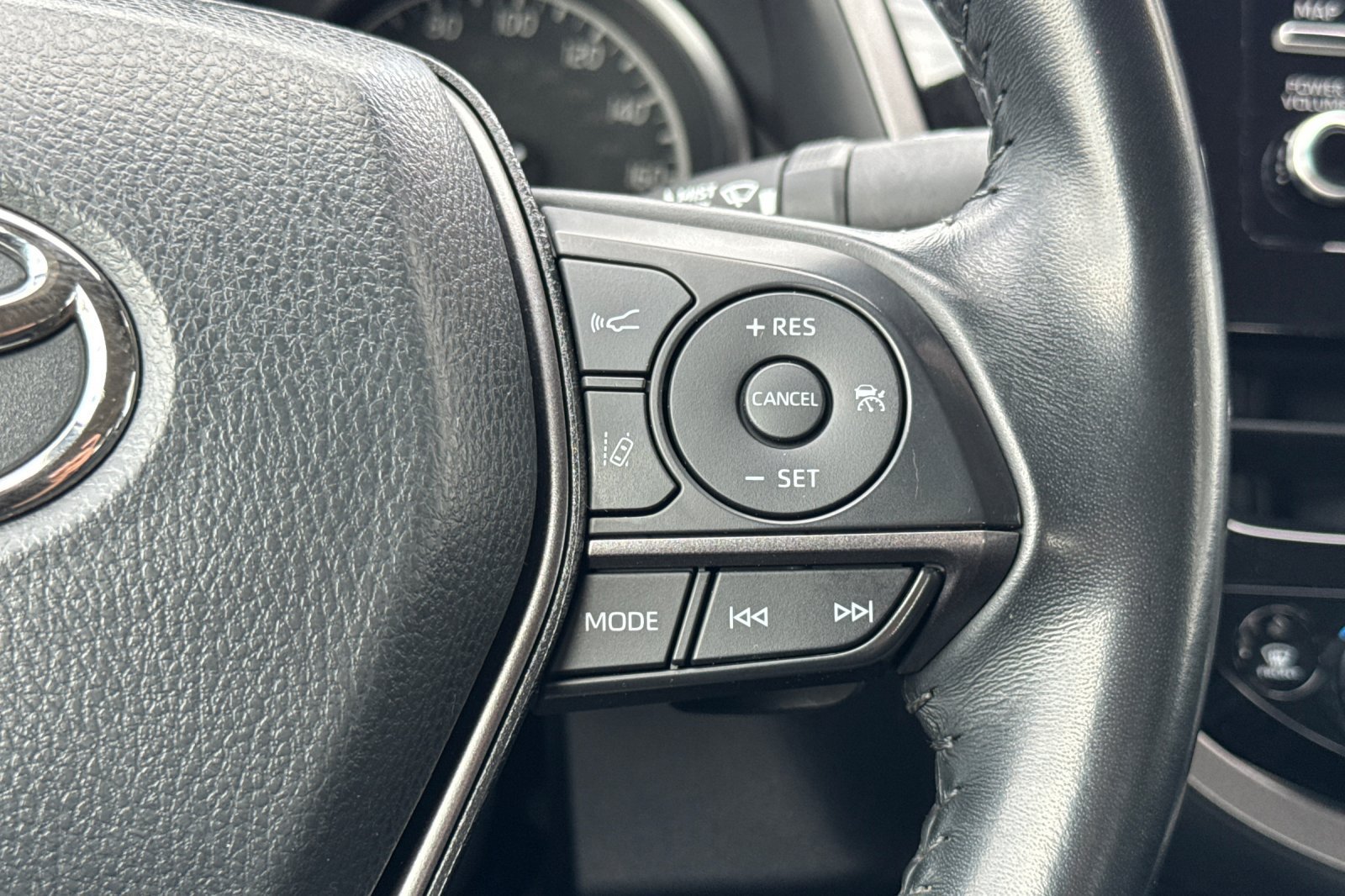 Certified 2024 Toyota Camry SE FWD image 29