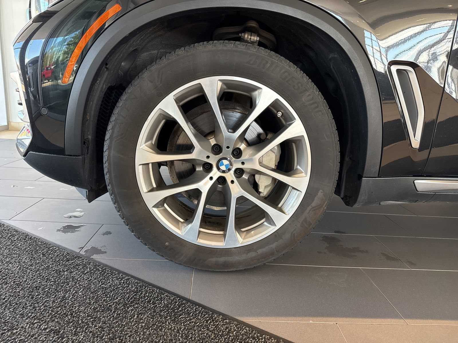 Used 2022 BMW X5 xDrive40i w/ Premium Package AWD/4WD image 10