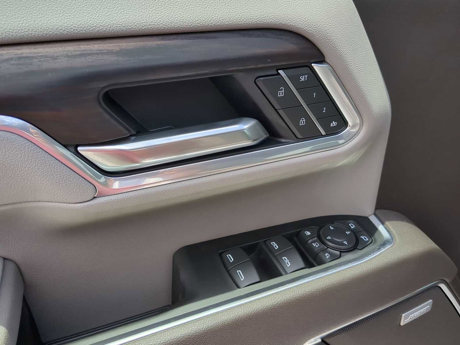New 2025 GMC Sierra 2500 SLT w/ SLT Premium Package image 12