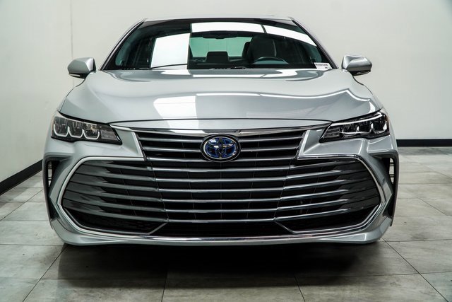 Used 2021 Toyota Avalon XLE w/ Moonroof Package image 7