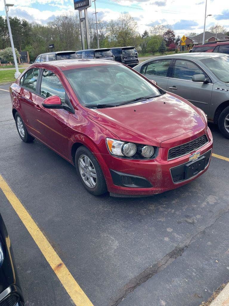 Used 2012 Chevrolet Sonic LS FWD image 4
