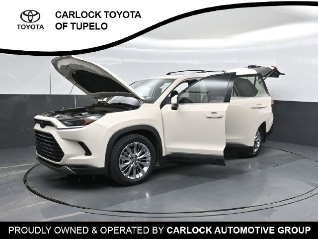 Used 2024 Toyota Grand Highlander AWD image 70