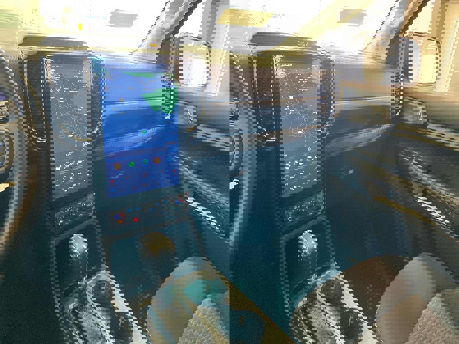 New 2025 Ford Ranger XLT w/ Equipment Group 301A High image 12