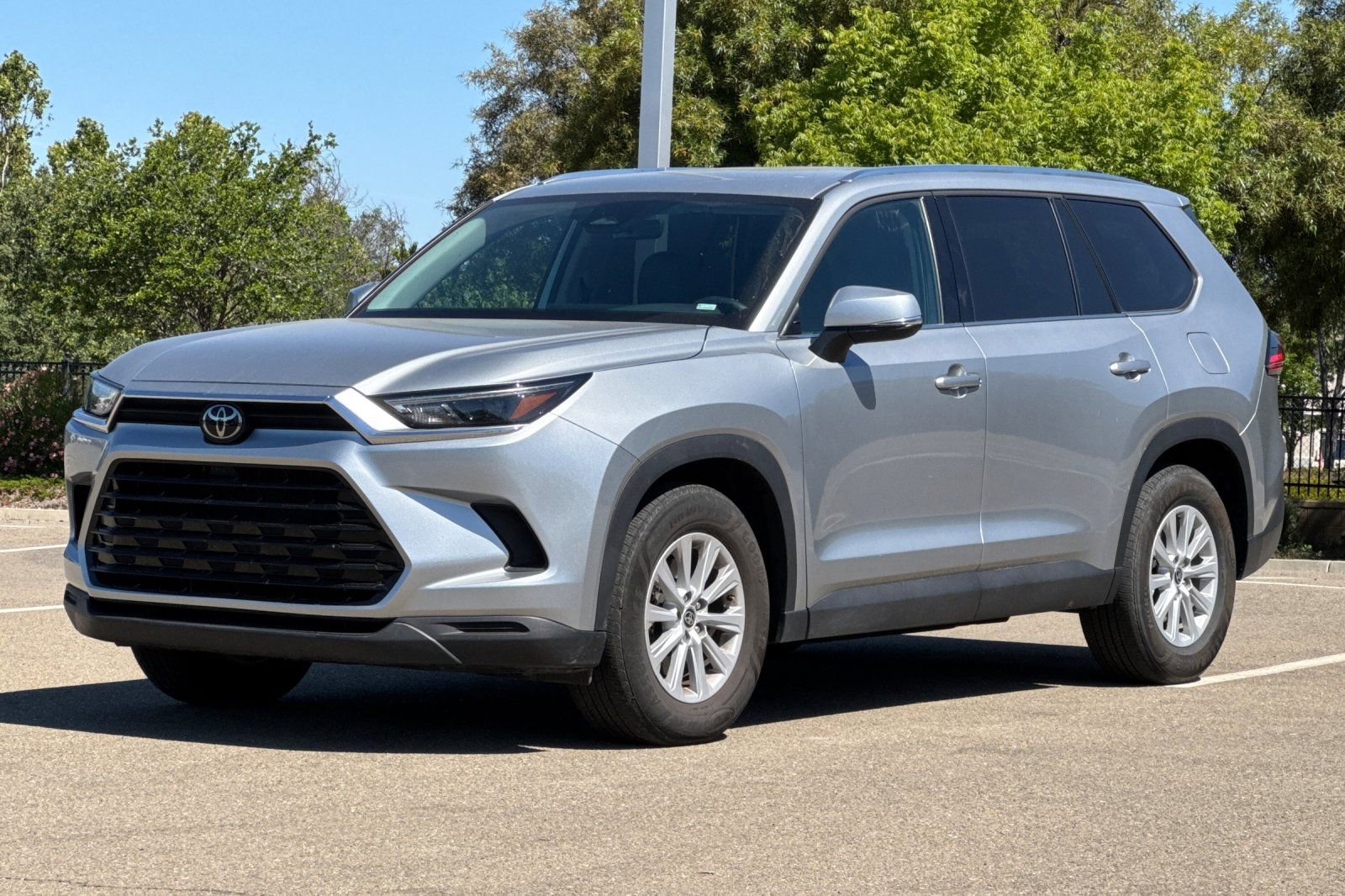 Used 2025 Toyota Grand Highlander AWD image 8