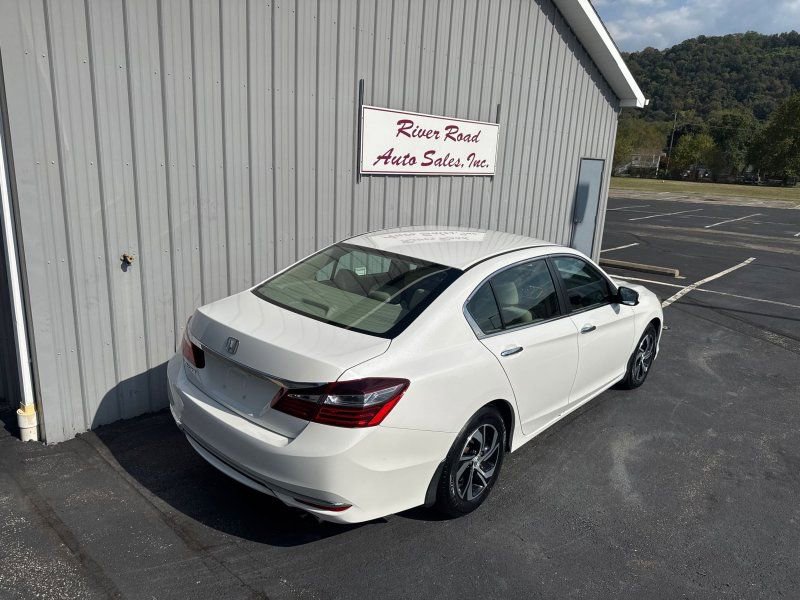 Used 2016 Honda Accord LX image 7