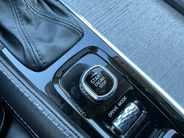 Used 2020 Volvo XC90 T6 Inscription w/ Protection Package Premier image 21
