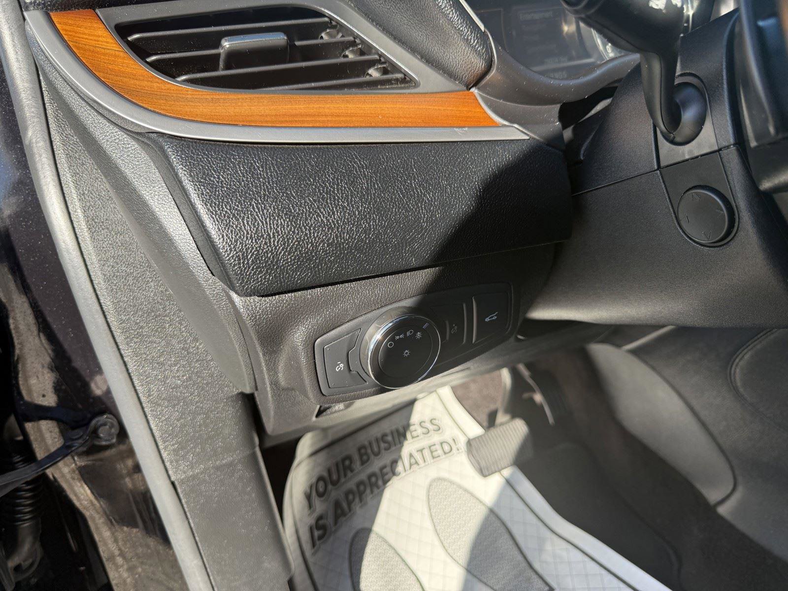 Used 2019 Lincoln MKC Reserve w/ MKC Technology Package image 13