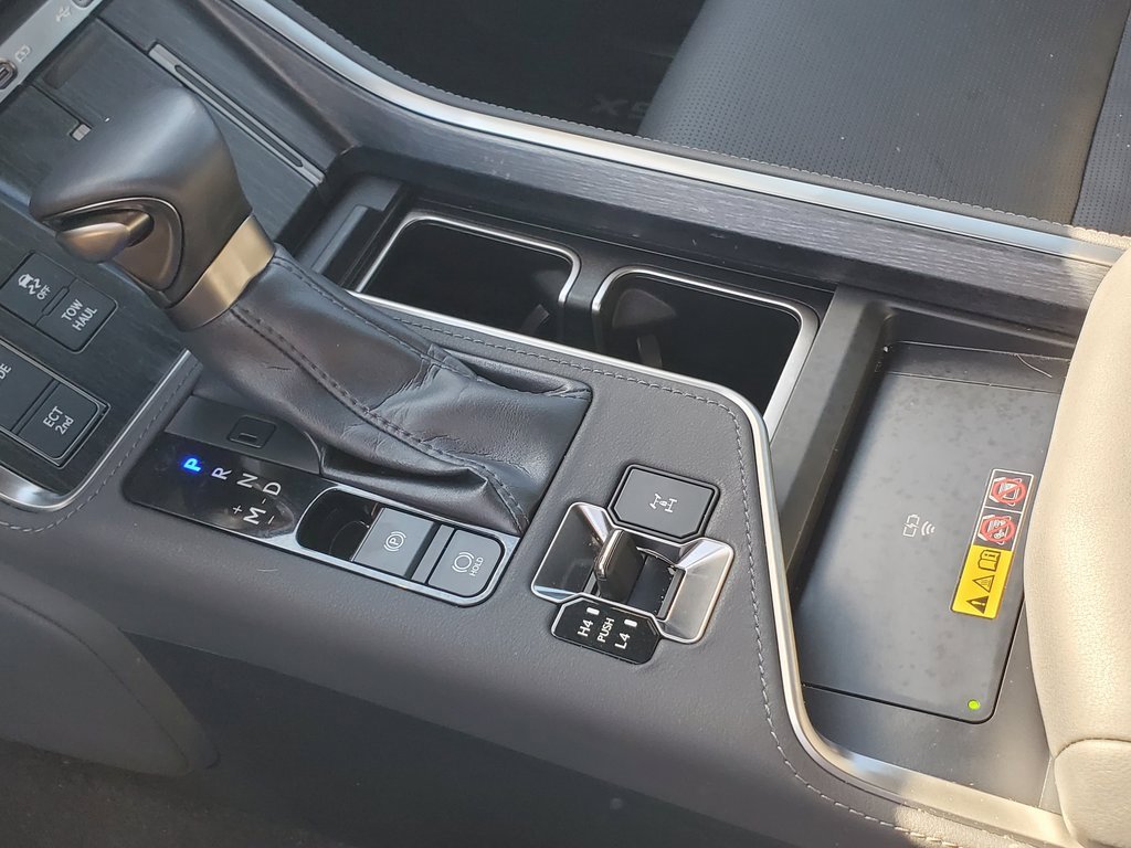 Used 2024 Lexus GX 550 image 23