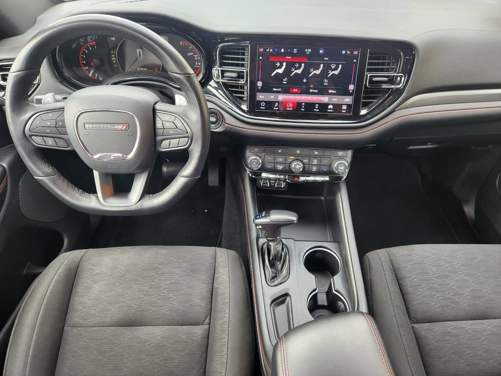 Used 2025 Dodge Durango GT RWD image 18