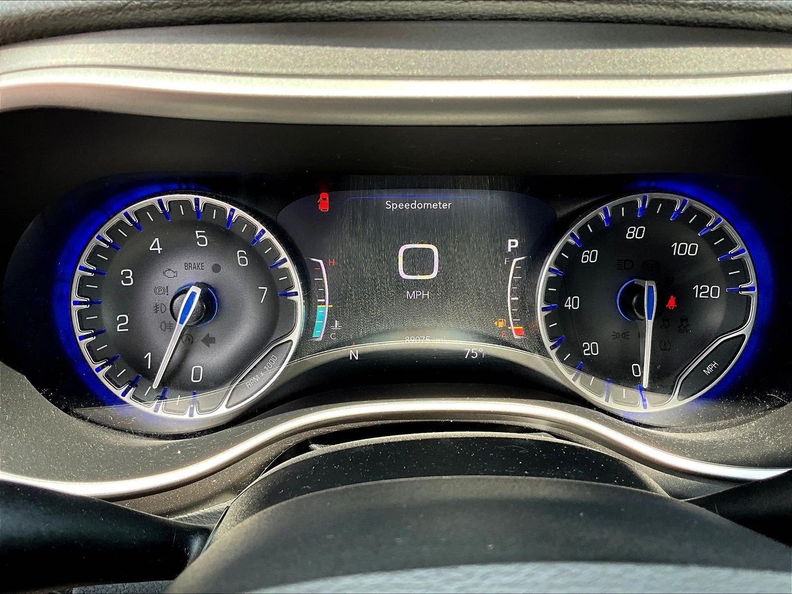Used 2022 Chrysler Pacifica Touring-L FWD image 12