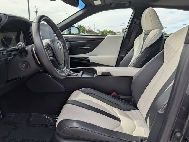 Used 2023 Lexus ES 300h F Sport image 27