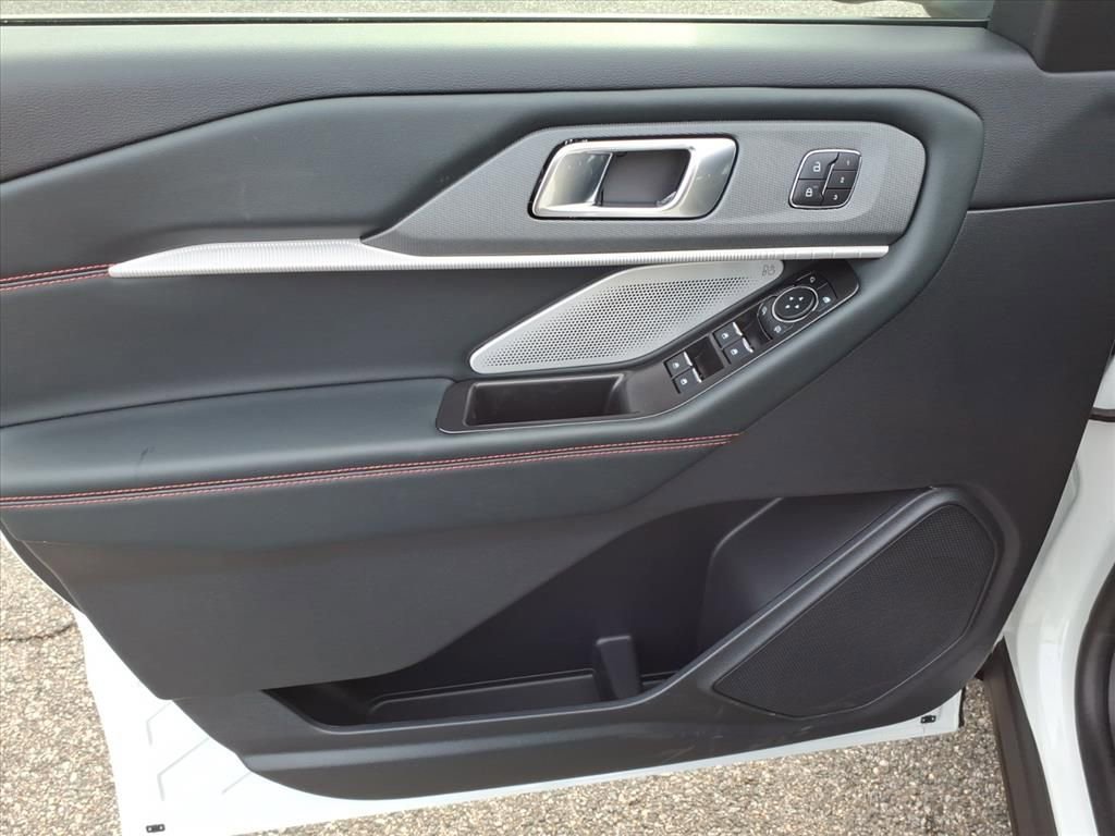 New 2026 Ford Explorer ST w/ Sun And Sound Package image 9