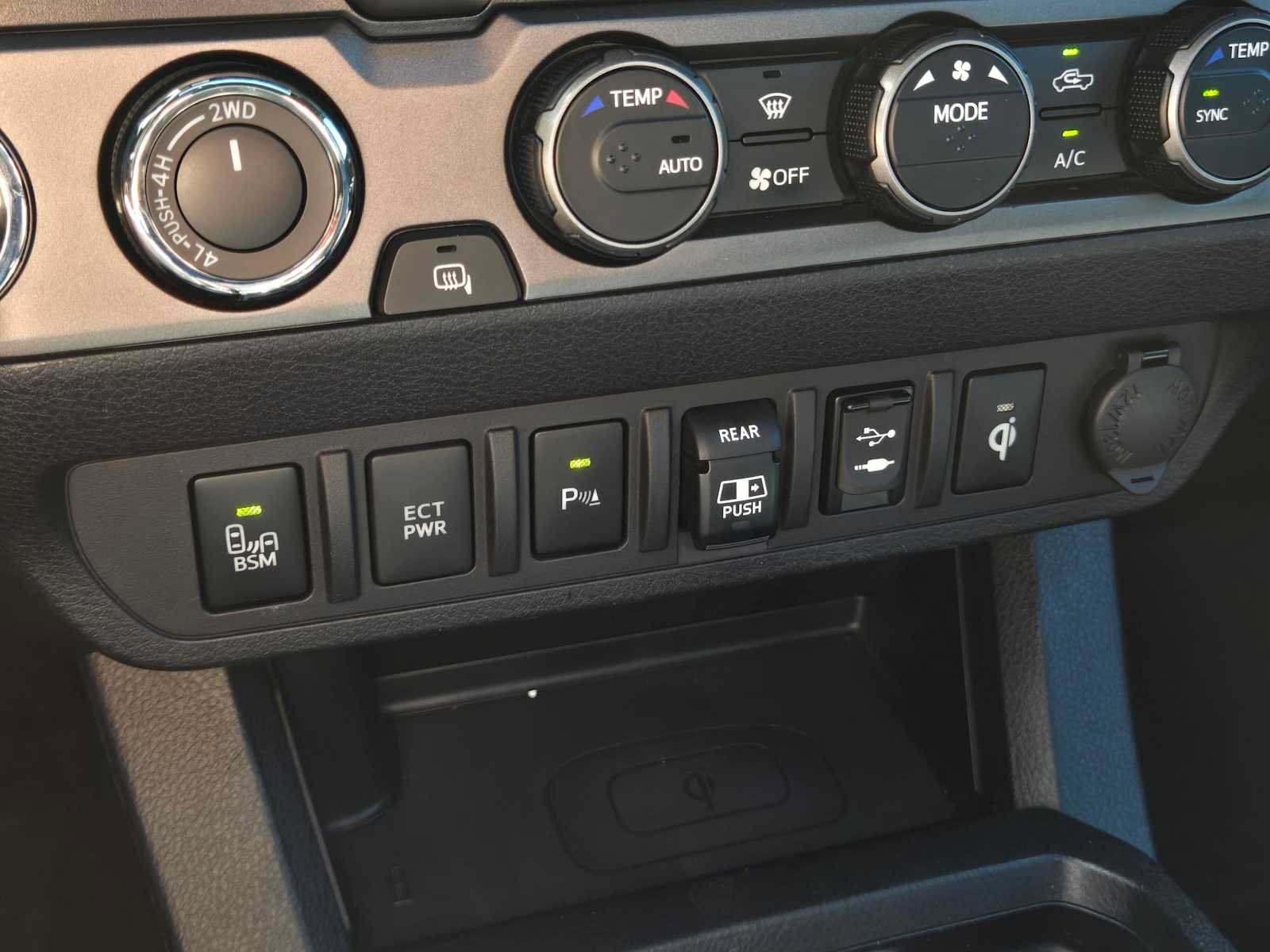 Used 2019 Toyota Tacoma TRD Pro AWD/4WD image 33