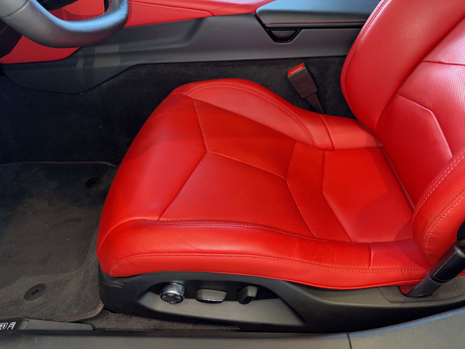 Used 2026 Chevrolet Corvette Stingray Preferred Conv w/ Z51 Performance Package RWD image 21