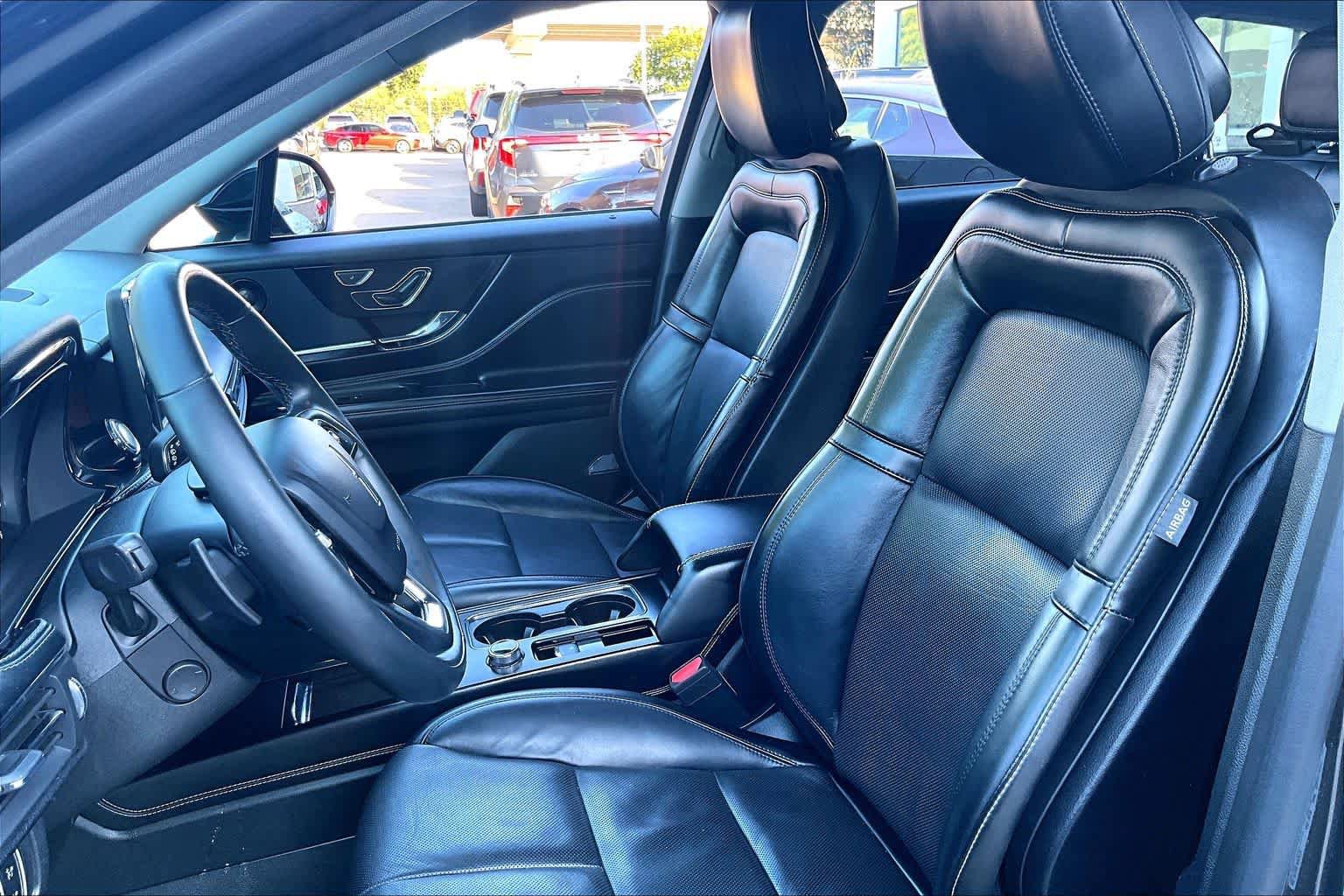 Used 2020 Lincoln Corsair Reserve w/ Elements Package AWD/4WD image 8