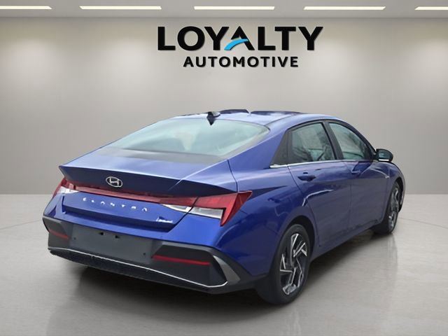 Used 2024 Hyundai Elantra Limited image 4