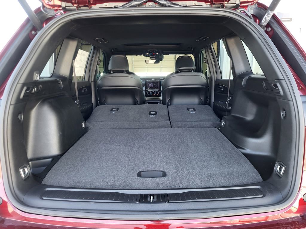 New 2025 Jeep Grand Cherokee Altitude RWD image 25