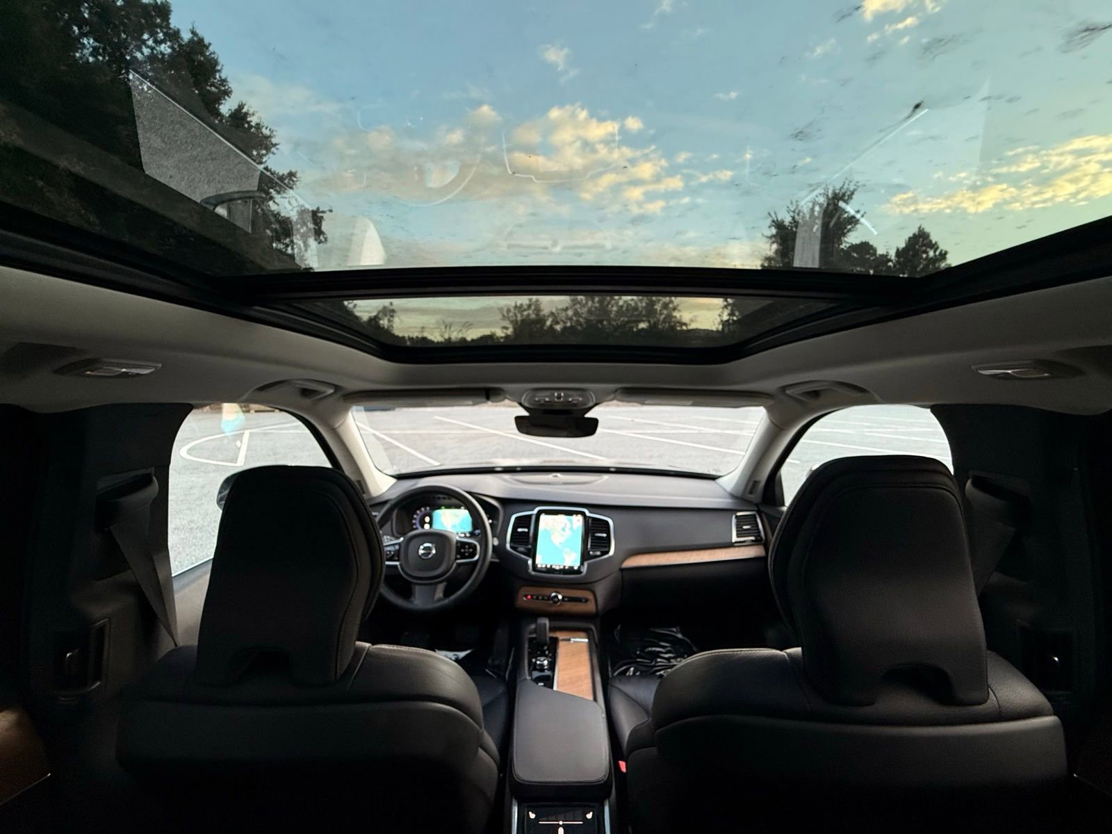 Used 2023 Volvo XC90 T8 Plus image 23