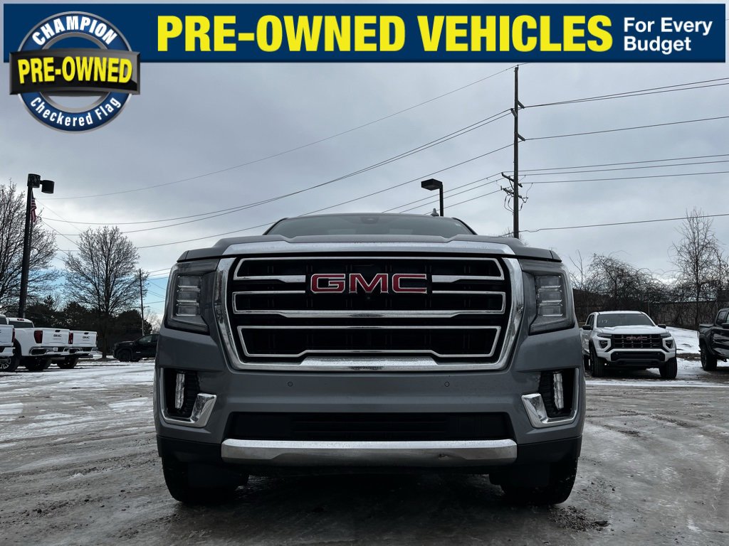 Used 2022 GMC Yukon SLT w/ SLT Premium Package image 6