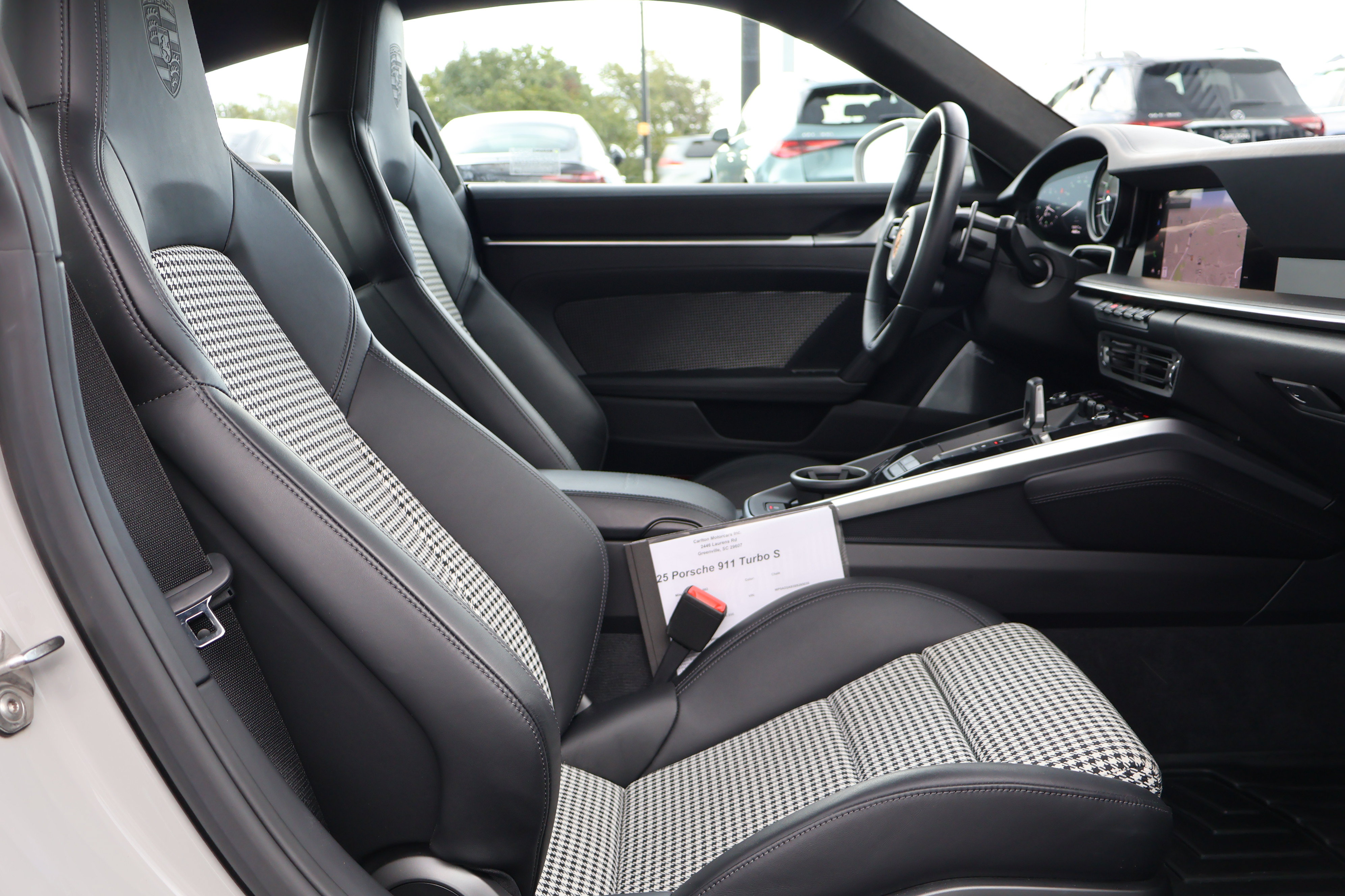 Used 2025 Porsche 911 Turbo S AWD/4WD image 30