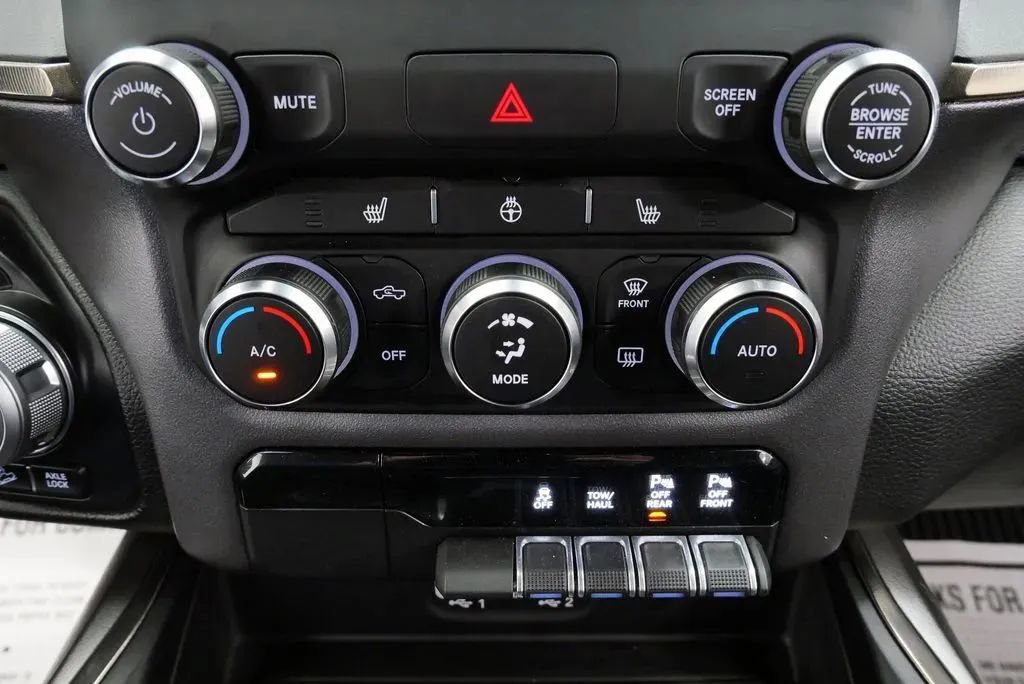 Used 2021 RAM 1500 Rebel w/ Level 2 Equipment Group AWD/4WD image 31