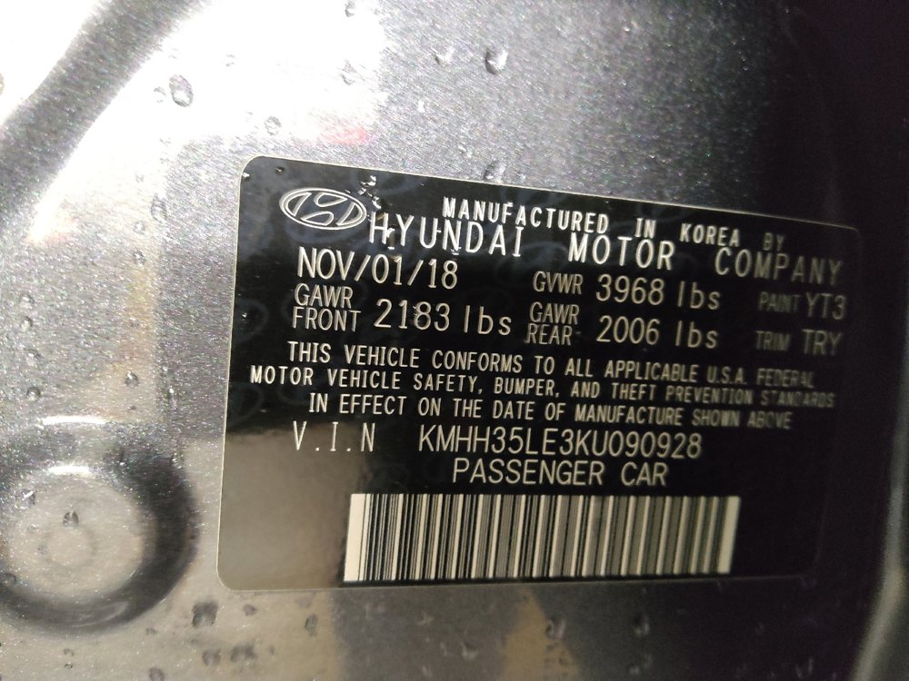 Used 2019 Hyundai Elantra GT FWD image 33
