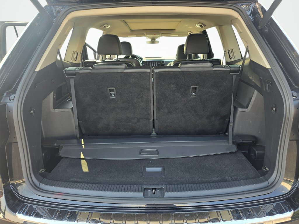 Used 2022 Volkswagen Atlas SEL Premium AWD/4WD image 12