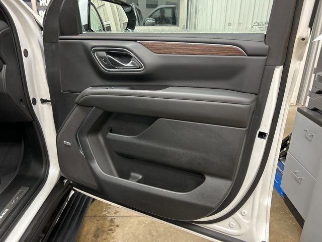 Used 2024 Chevrolet Tahoe High Country w/ Advanced Technology Package AWD/4WD image 26